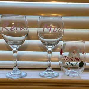 Bundle of three glasses